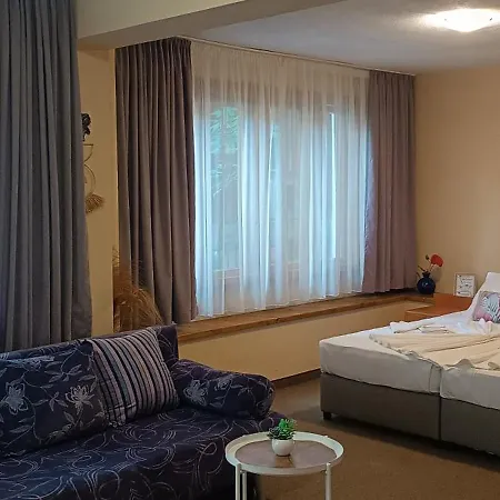 Nirvana Guest house Nesebar