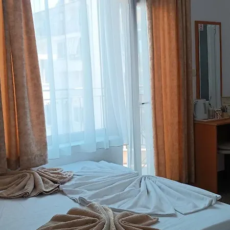 Guest house Nirvana 3*